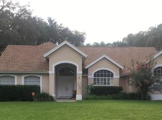 34221 Woodridge Ln, Eustis, FL 32736