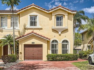 894 SW 151st Pl, Miami, FL 33194