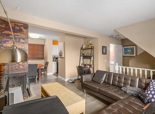 643 E 4th Ave NE #3, Calgary, AB T2E 0J9