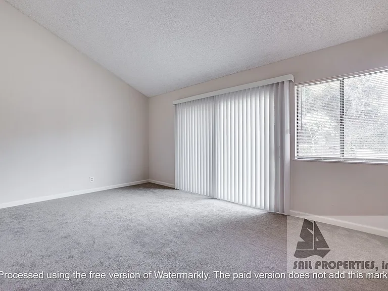 15841 Maidstone St — Photo 21