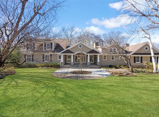 41 Harbor Acres Rd, Pt Washington, NY 11050