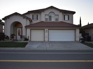 9105 Four Seasons Dr, Elk Grove, CA 95624