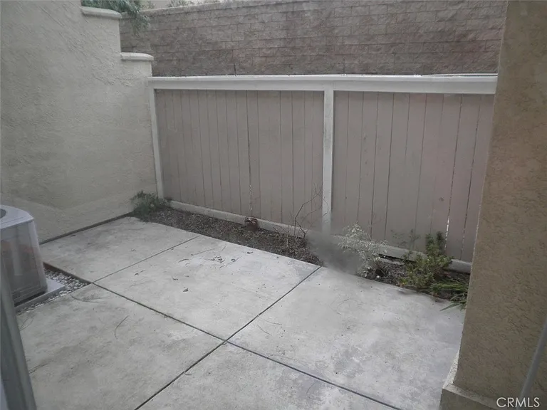 13210 Royalcrest Ct #189 — Photo 5