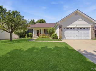 35 Homeplate Ct, O'Fallon, MO 63366