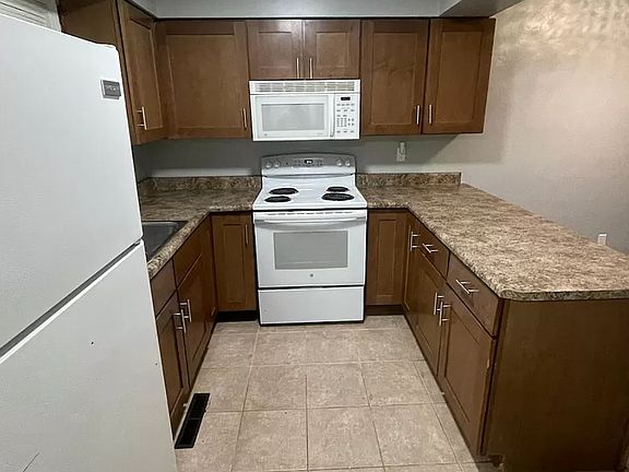 4th image of 1504-1508 E Terrace View Ln