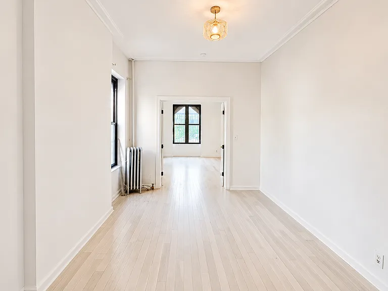 76 Kingston Ave #2 — Photo 2