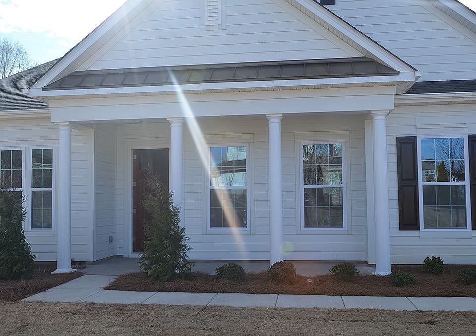 1st image of 3640 Halcyon Dr