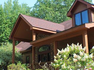 4916 Cedar Island Rd, White Lake, MI 48383