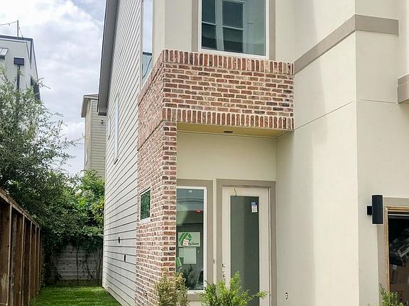 3rd image of 3311 Hutchins St #A