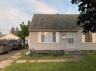 208 Walton Ave, South Bend, IN 46619