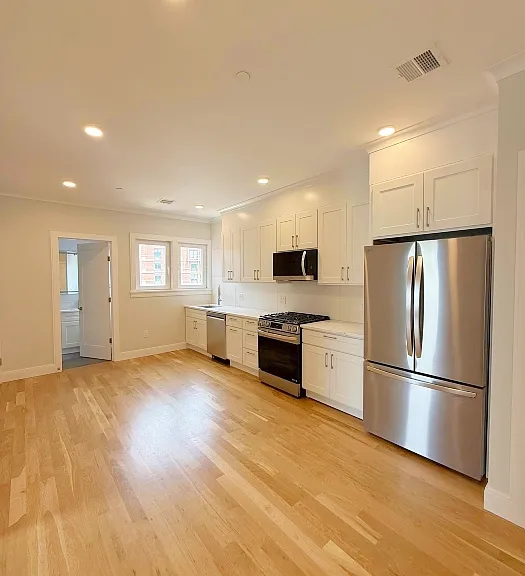 35 Gore St — Photo 1