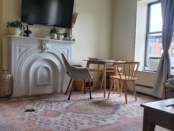 4th image of 33 Saint Johns Pl #3