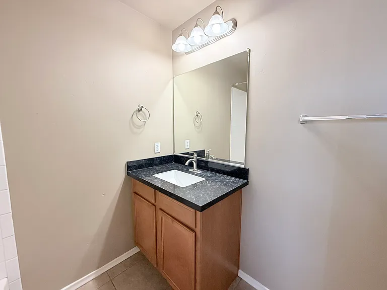 4035 N 28th St #103 — Photo 20