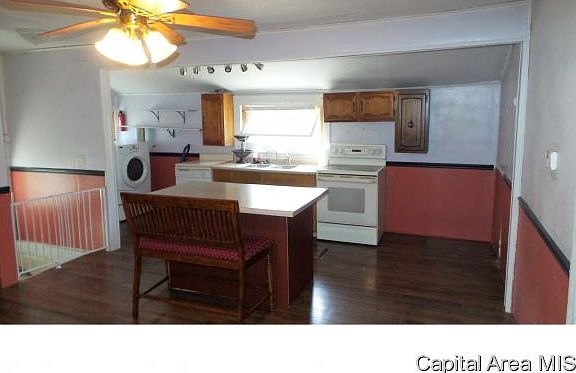 5th image of 914 S Kellogg St