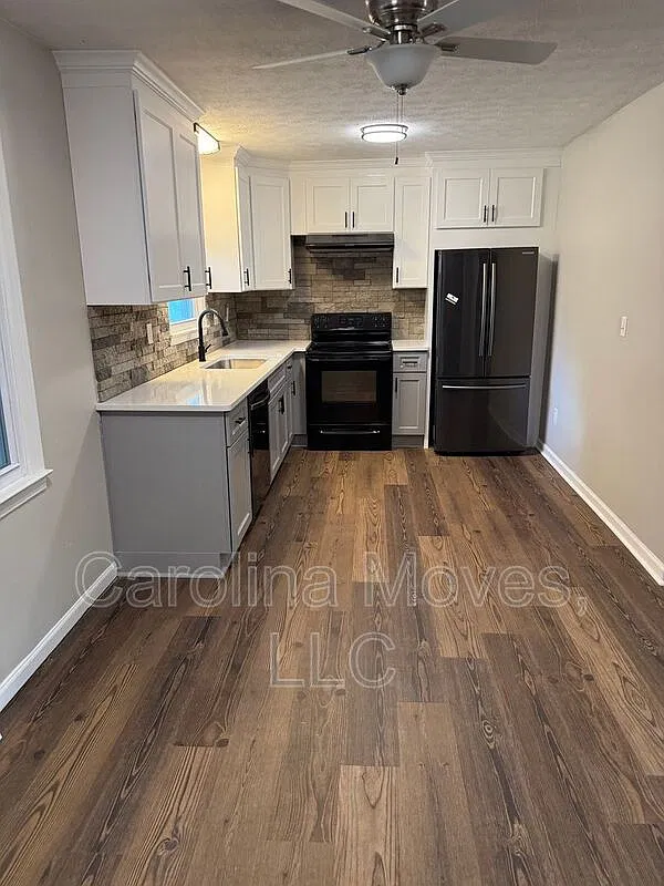 3 bed, 2.0 bath, 1575 sqft, $1,949 — Photo 4