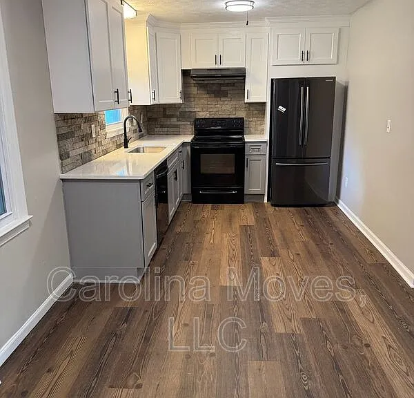 102 Haven Rst — Photo 4