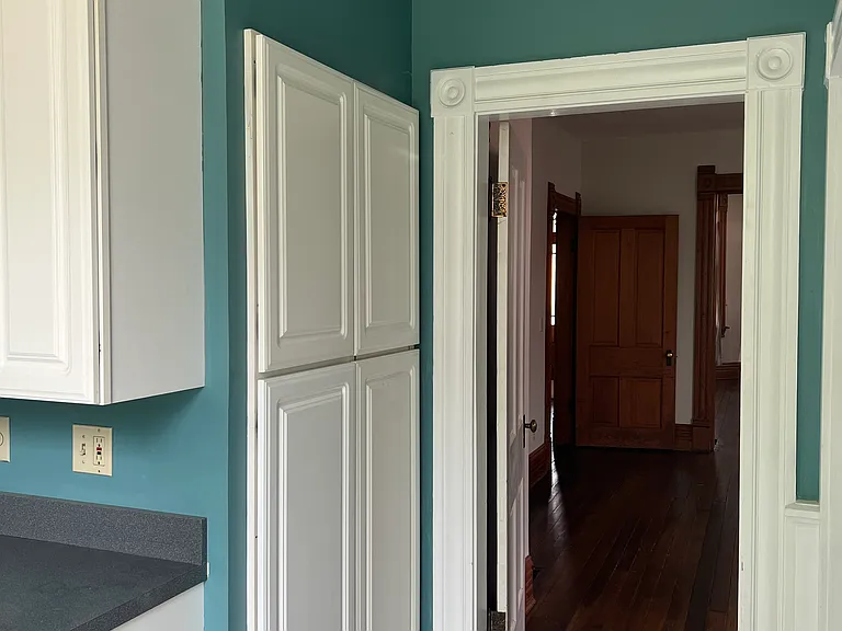 183 S 19th St #1 — Photo 131