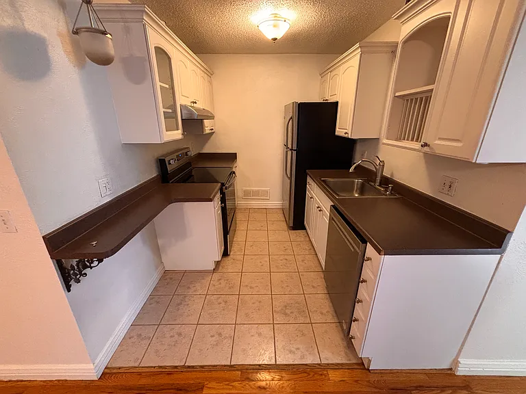 1632 N Franklin St #4 — Photo 3