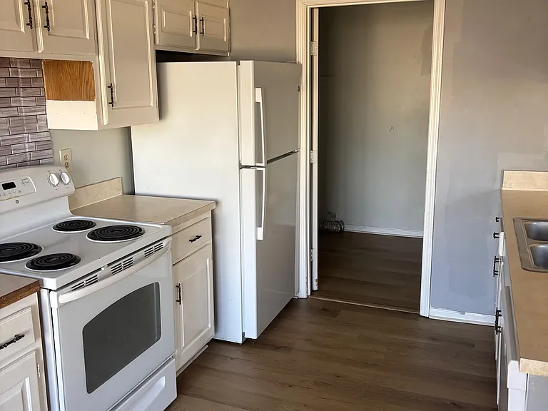 3886 SW Harbor Dr #B — Photo 5