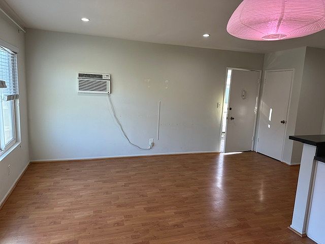 1st image of 612 N New Hampshire Ave APT 5