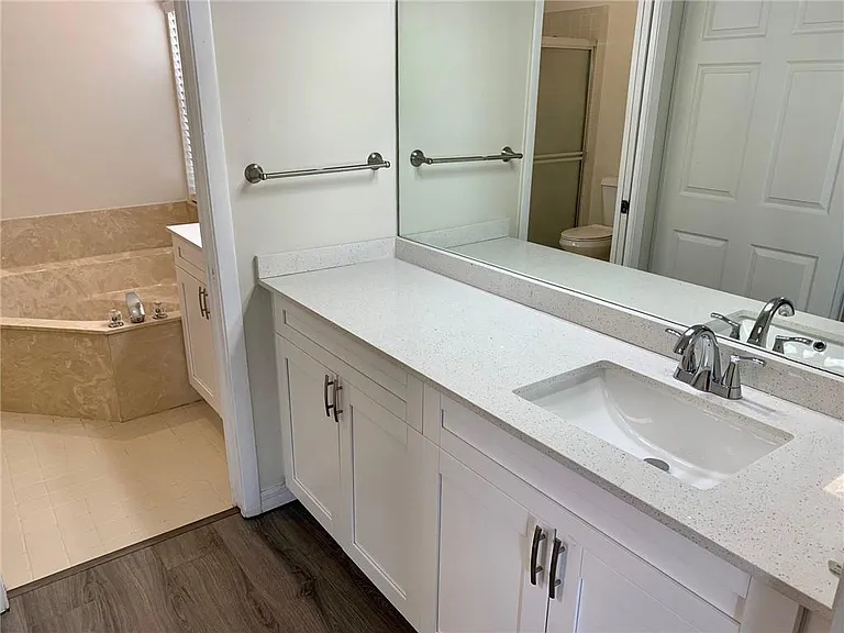 10841 Fox Glen Dr — Photo 18