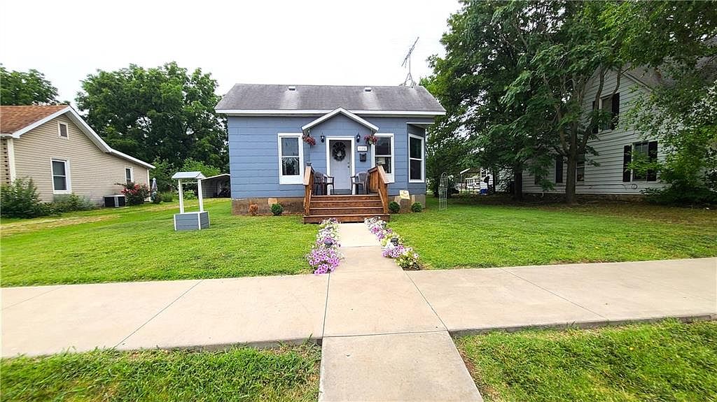 1120 E Wall St, Fort Scott, KS 66701 MLS 2445468 Zillow