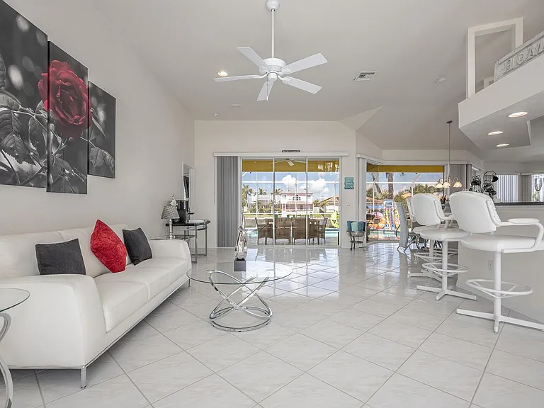 4412 SW 26th Ave — Photo 15