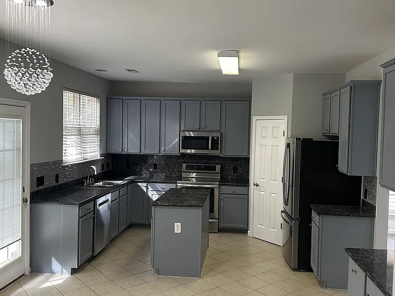 207 Crescendo Dr — Photo 2