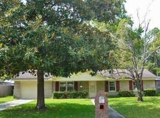 311 Paradise Dr, Savannah, GA 31406