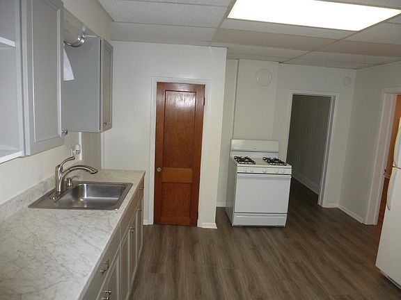 2nd image of 38 Erie St #1