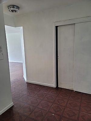 4th image of 83-25 Vietor Ave #6L