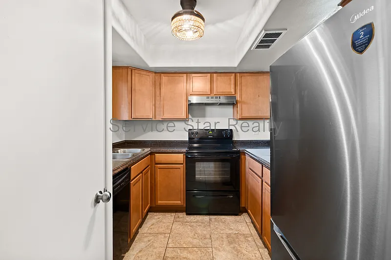 2 bed, 2.0 bath, 942 sqft, $1,500 — Photo 4