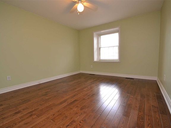 5th image of 1176 Falgarwood Dr