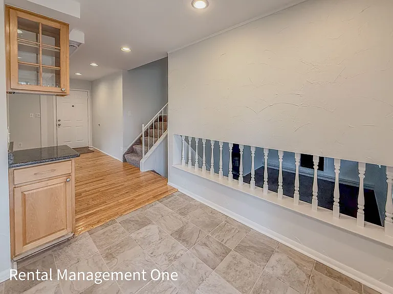 5604 Haymeadow Dr — Photo 7