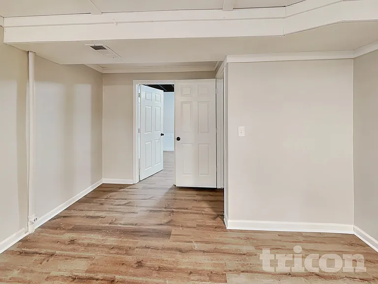 408 NW Palmer Dr — Photo 17