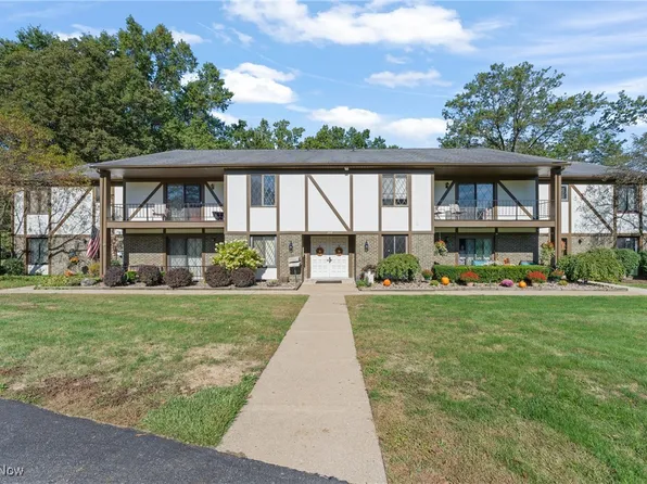 399 Quarry Ln NE Unit F, Warren, OH 44483