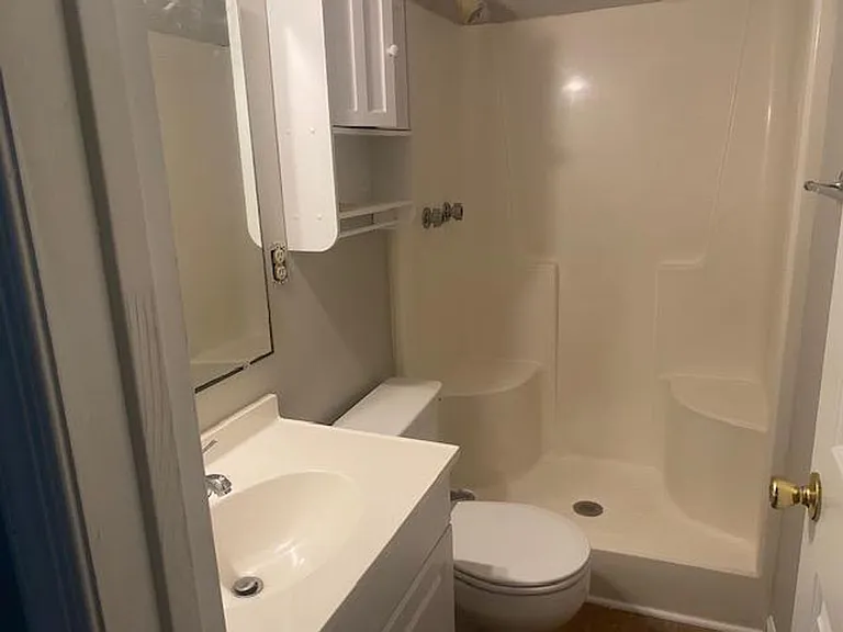 909C W Chatham St — Photo 10
