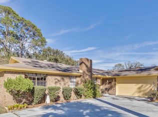 17 Hopson Rd, Jacksonville Beach, FL 32250