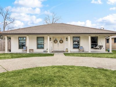 501 Moncla Ave, Belle Chasse, LA, 70037