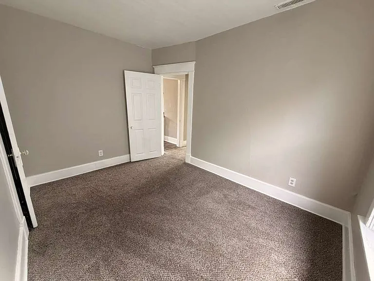 1063 Norwood Ave #2 — Photo 11