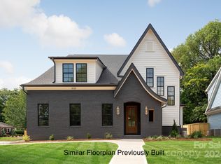 5521 Fairview Rd, Charlotte, NC 28209