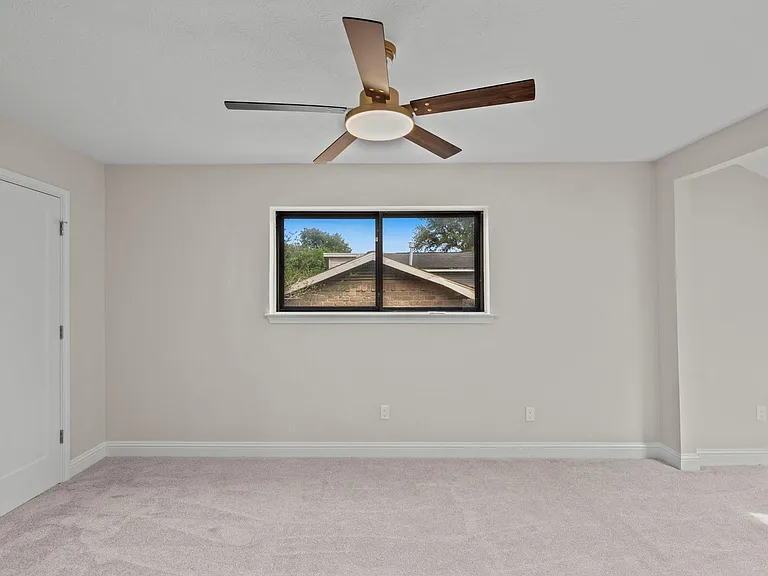 11118 Sagecountry Dr — Photo 32