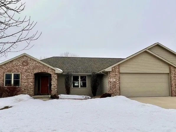 869 Woodrow STREET, Denmark, WI 54208