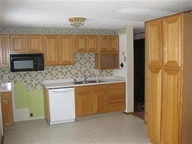 4th image of 1065 Sunnywood Ln
