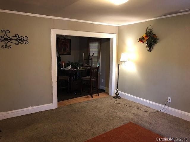 2nd image of 726 Stonewall Ct