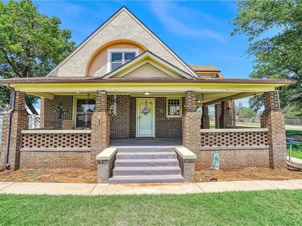 905 N Boone Ave, Elk City, OK 73644