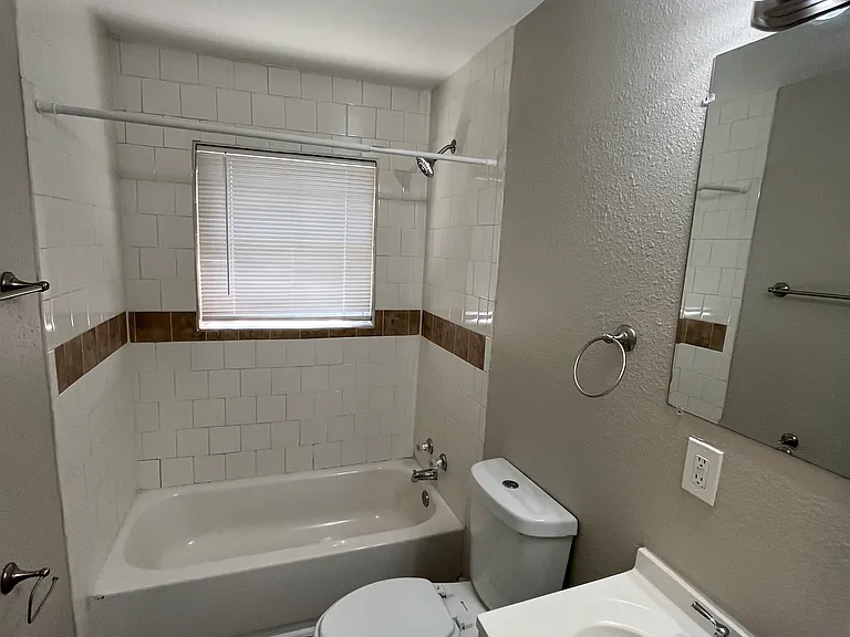 1316 N Prairie Creek Rd — Photo 8