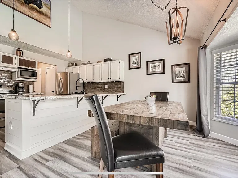 5954 S Netherland Cir — Photo 16