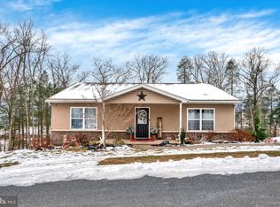 11 Hill Side Dr, Pine Grove, PA 17963