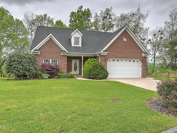 1736 Blakewood Ct, Kingsport, TN 37660